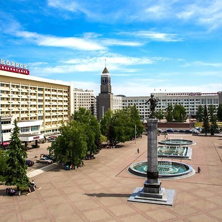 Hotel Krasnojarsk Exteriér fotografie