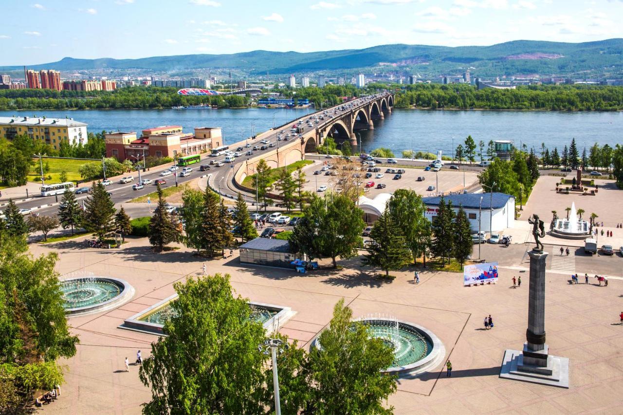 Hotel Krasnojarsk Exteriér fotografie